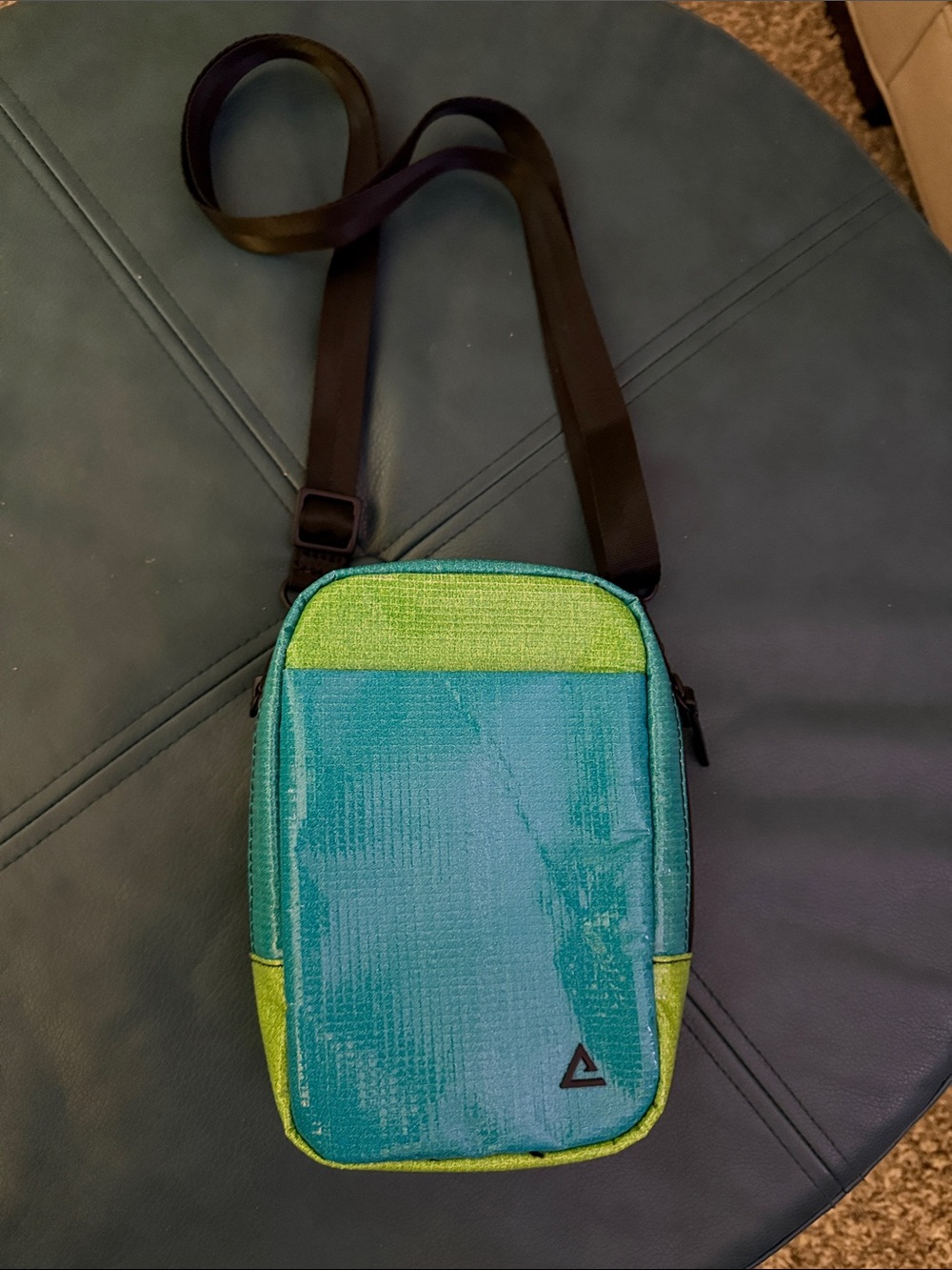 Rare form Sydney Sling bag in teal & green